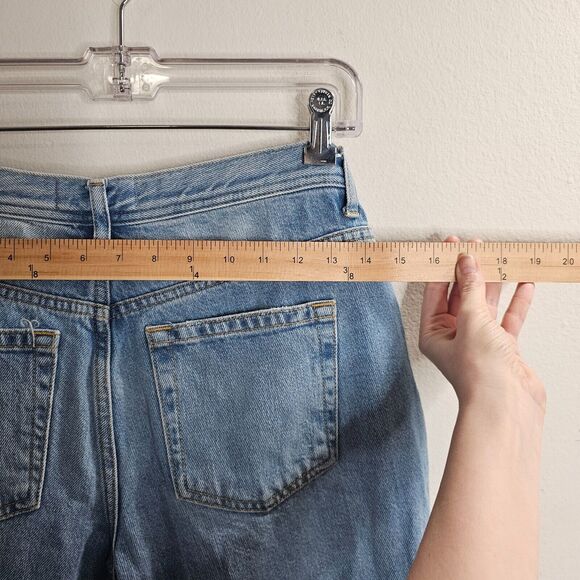 We The Free Medium Blue Wash Button-Fly Distressed Raw Hem Straight Crop Jean 28 - Picture 7 of 8